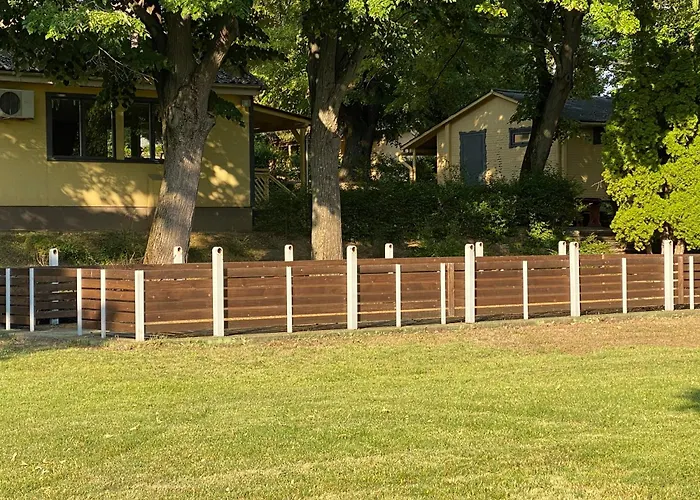 מלון Aranysas Bungallo Alsóörs